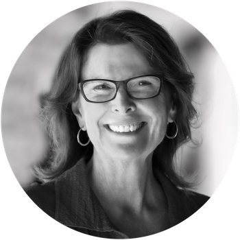Portrait of Laura Lichtenstein, Associate Broker