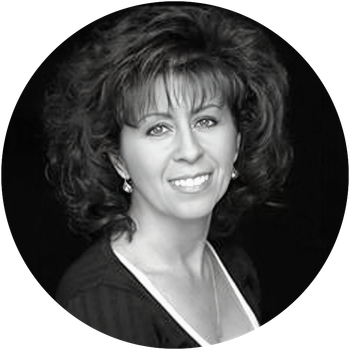 Portrait of Ruby Valdez, Associate Broker